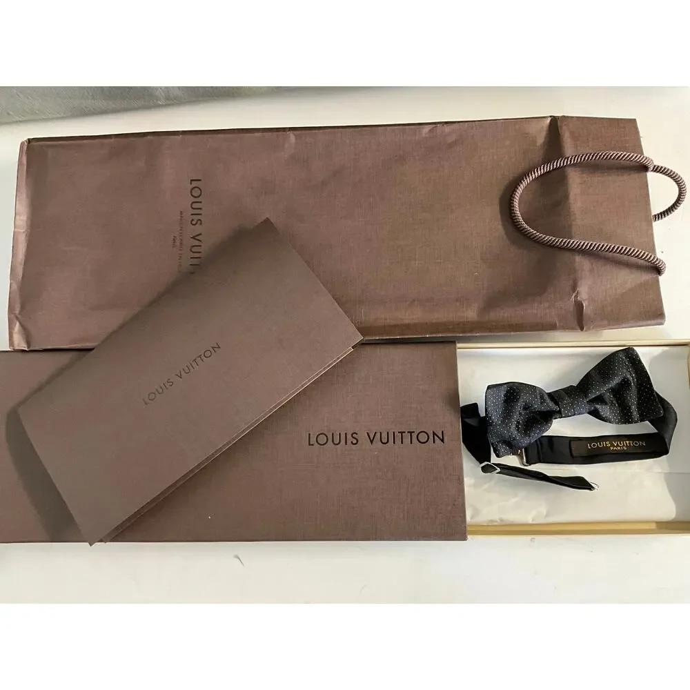 Louis Vuitton Bow Tie Damier